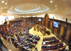 ԱԺ նախագահի տեղակալն առաջարկում է աշխատել ոչ թե 5, այլ՝ 6 օր