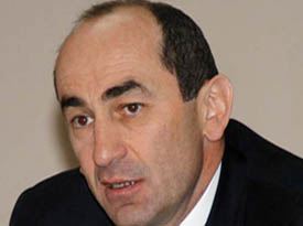 Քաղաքական տեխնոլոգ. Ռոբերտ Քոչարյանը ղեկավարում է «զակուլիսնի» տարբերակով