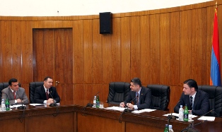 Հանրային քննարկման է դրվում հղիության եւ ծննդաբերության նպաստերի վերաբերյալ օրին