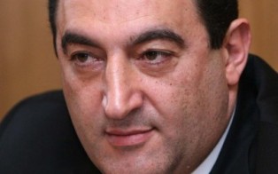 «168 ժամ». Վարդան Այվազյանն որոշել է արտագաղթել Վրաստա՞ն