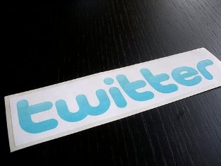 Twitter-ը վաճառվում է. Facebook-ը եւ Google-ը պատրաստվում են գոտեմարտի
