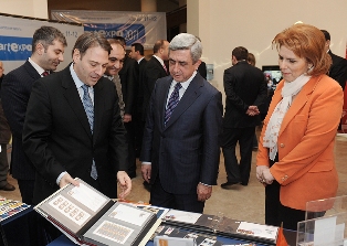 Սերժ Սարգսյանը ներկա է եղել «ART EXPO-2011» արվեստների ցուցահանդեսի բացմանը