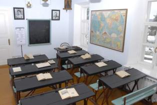 «Չորրորդ ինքնիշխանություն». Աշտարակում «քցում են» ուսուցիչներին