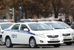 ԳՈՒՄ-ի շուկայի մոտ բախվել են «Տոյոտա Պրադոն» եւ «ՎԱԶ-21074» տաքսին. Կան 
վիրավո
