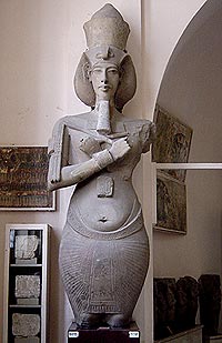Statue of Egyptian Pharaoh retuned to Cairo museum