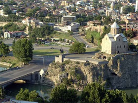 Վրացական «Իմեդի» հեռուստաընկերության մոտ ռումբ է վնասազերծվել