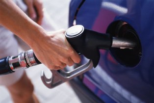 Աշխարհում թանկանում է նավթը, Հայաստանում՝ բենզինը
