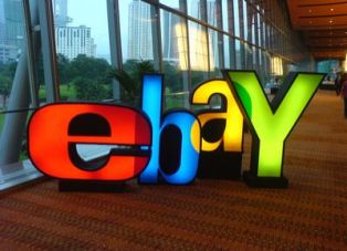 Գործազուրկն իրեն հանել է վաճառքի eBay-ում