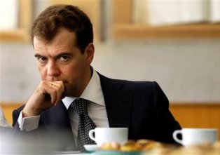 Վերլուծաբան. Մեդվեդեւին պատերազմ պետք չէ Ղարաբաղում Սոչիի Օլիմպիադայից առաջ