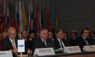 Էդվարդ Նալբանդյանը Բրատիսլավայում մասնակցել է Վիեշագրադյան քառյակի հանդիպմանը