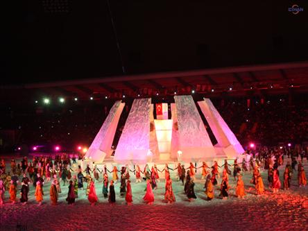 Replica of Armenian Genocide memorial causes scandal in Turkey (video)