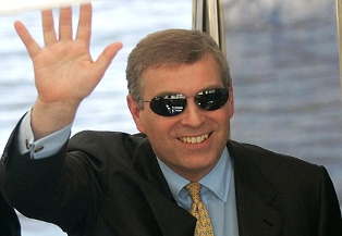 The Daily Mail. Արքայազն Էնդրյուին դուր են գալիս կանանց  մասին Իլհամի կատակները