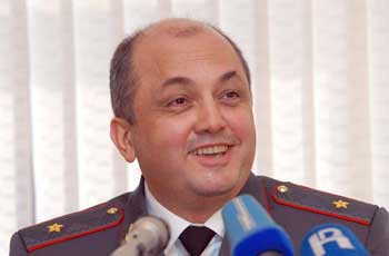 «Грапарак»: Нерсик Назарян призвал, обращаясь к нему, говорить «господин глава П