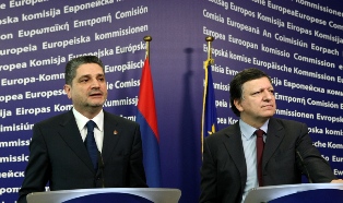 European Union welcomes Armenia’s efforts, Barroso says