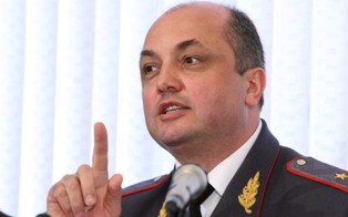 «Հրապարակ». Ներսիկ Նազարյանը արգելելու է Ազատության հրապարակում «պալատկաներ» խփե