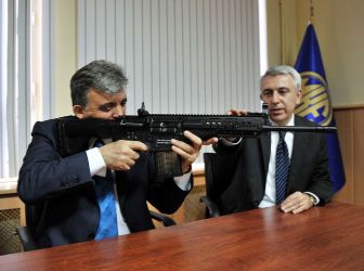 Turkish President aimed but did not fire (video)