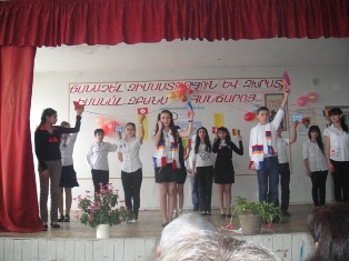 Ֆրանկոֆոնիայի օրեր. Դպրոցականները ներկայացրել են «Ճպուռն ու մրջյունը» եւ «Լա Ֆոն
