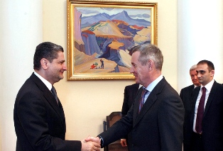 Armenian Premier discussed cooperation prospects with head of ITERA