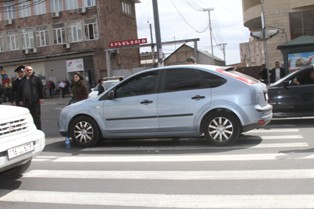 Наезд на проспекте Комитаса в Ереване: водитель не сбежал