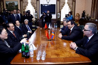 Գագիկ Ծառուկյանն իր չինացի գործընկերոջ հետ խոսել է Հայաստանի ապագայից