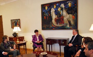 Кэролайн Кокс: Я продолжу свою деятельность во имя укрепления армяно-британских