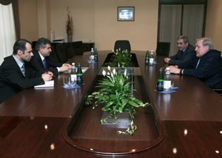 Երեւանի եւ Օրենբուրգի քաղաքապետերը պայմանավորվել են ակտիվացնել 2 քաղաքների փոխադ