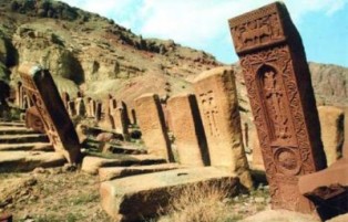 Ադրբեջանում ԱՄՆ դեսպանը հետաքրքրվել է Հին Ջուղայի հայկական խաչքարերի
ճակատագր