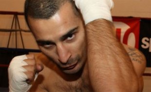 Darchinyan beats Perez, wears belt inscribed “1915”