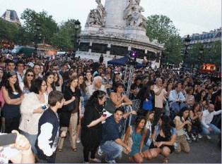 Armenian youths held protest action in Paris