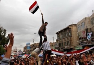В Йемене продолжаются демонстрации, несмотря на согласие президента
уйти в отс