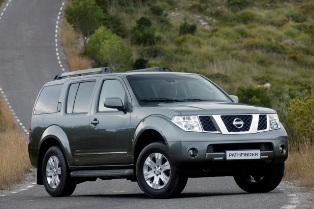 Nissan recalls Pathfinder and Infiniti QX4 SUVs