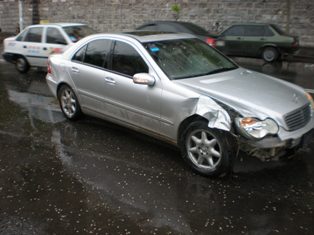 Two-car collision in Yerevan, 1 hospitalized (Photo)