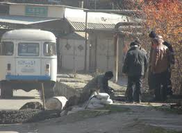 «ԶՊՄԿ» ՓԲԸ-ի պոչատարից թափոնաջրերի արտահոսքը շարունակվում է, որը վտանգում է բնակ