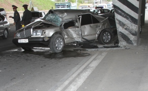 Man dies as three cars collide in Armenia’s capital (Photo, video)