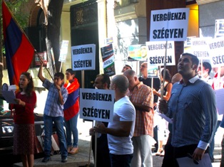 Demonstration held before Hungary’s Embassy in Spain (PHOTOS)