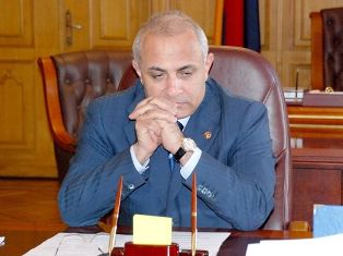 «Грапарак»: У Овика Абрамяна упадочническое настроение