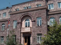 Վեց  համայնքներում գրանցված 33 թեկնածուներից 18-ը ներկայացրել են ինքնաբացարկի դի
