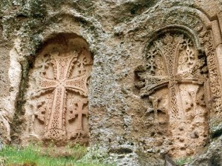 Armenian churches not subjected to violations in Lebanon