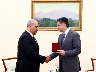 ԱԱԾ պետի տեղակալին պարգեւատրեցին