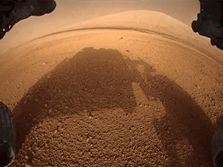Марсоход Curiosity нашел пирамидку