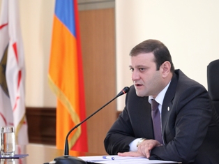 Երեւանի քաղաքապետը եւս ընդգծել է գնումների գործընթացի թափանցիկության կարեւորությ
