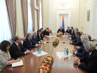 Սերժ Սարգսյանն ընդունել է հեռահաղորդակցության ոլորտում ֆրանսիացի խոշոր գործարարն