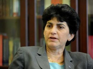 Мэри Папазян назначена президентом Государственного университета Южного Коннекти