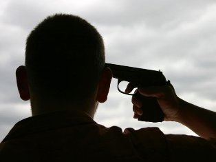 Инспектор полиции сбил ребенка и застрелился