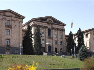 «Հրապարակ». Նոր կարգ ԱԺ մտնող մեքենաների համար