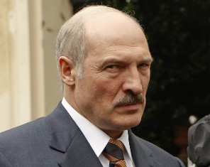 Лукашенко: Российские олигархи давали взятку в $5 млрд за скидку на белорусскую