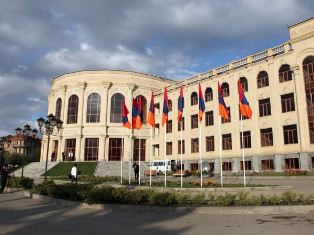 «Հրապարակ». Առանց «լեւի» եկամտի աշխատել կլինի՞