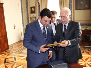Հայաստանի ԱԺ փոխնախագահ Էդուարդ Շարմազանովը հանդիպել է ԱՊՀ ՄԽՎ խորհրդի գլխավոր ք