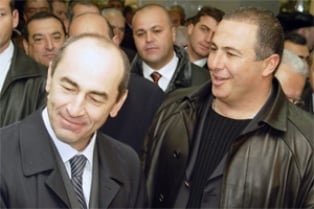 «Հրապարակ». Քոչարյանի եւ Ծառուկյանի հարաբերությունները վատթարացե՞լ են