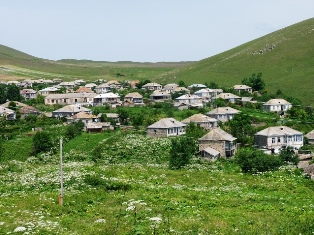 Լոռիի գյուղերից բնակիչները հեռանում են նաեւ դպրոցի ու մանկապարտեզի բացակայության